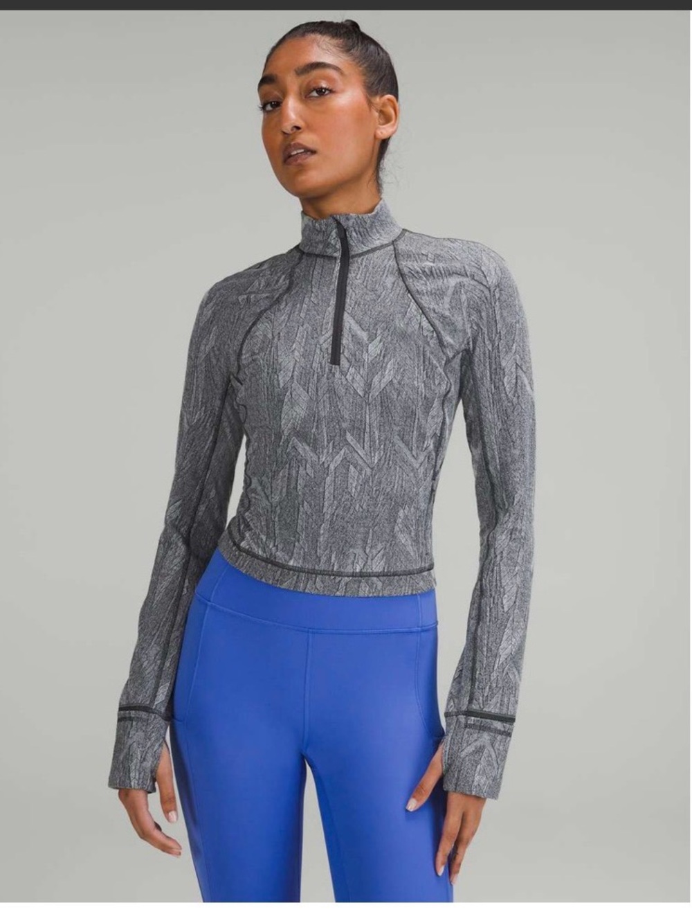 Lululemon It's Rulu Run Cropped Half Zip Size 2 Grey Chevron Jacquard EUC
